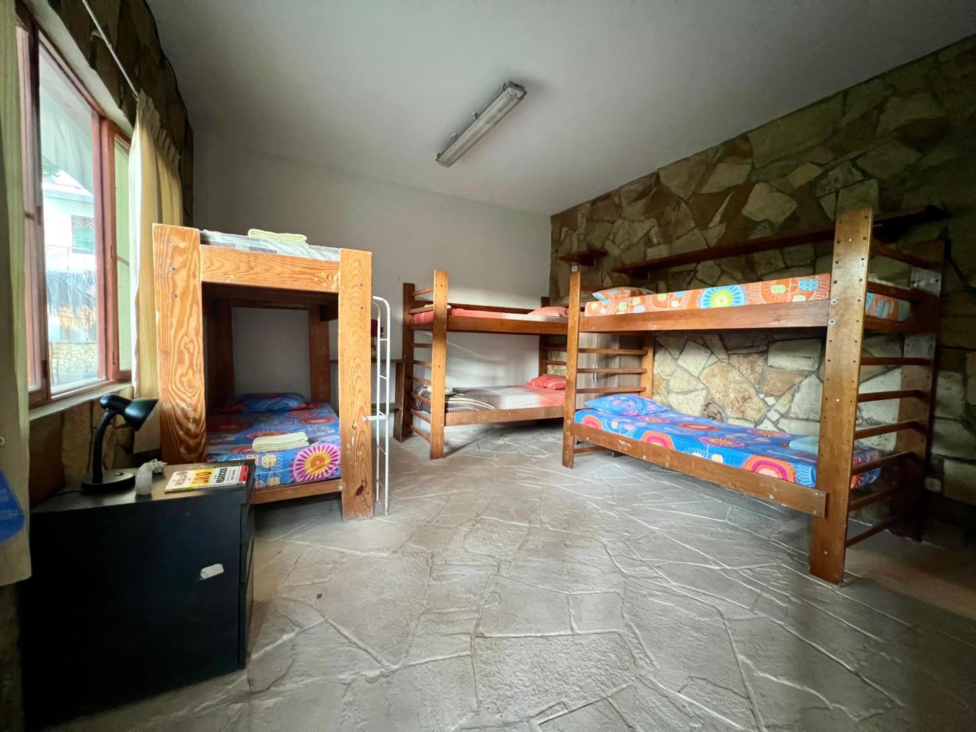 הוסטל Stone House מנקורה מראה חיצוני תמונה